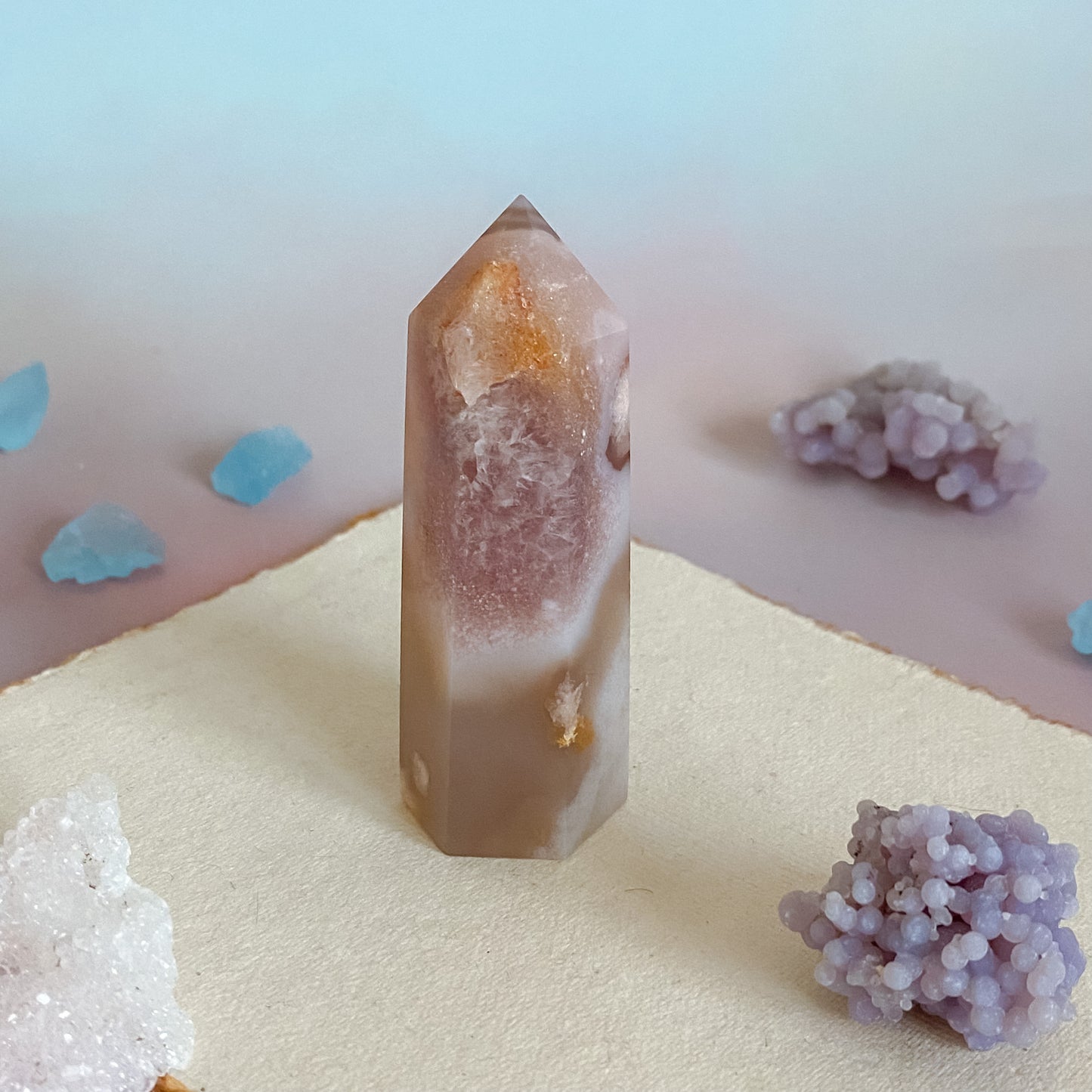 Flower Agate points